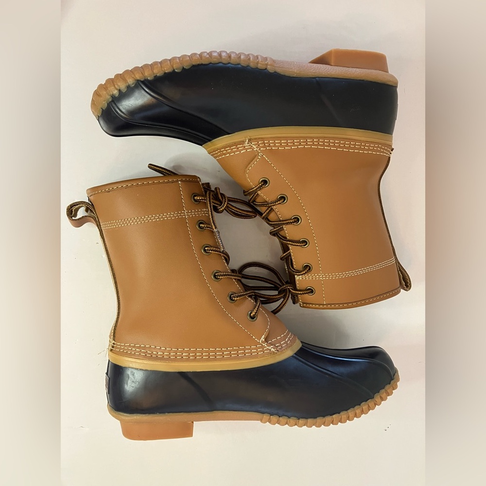 Lands’ End Women’s Size 7 Duck Boots Black Tan Flannel Lined - Picture 9 of 13